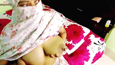 Indian brunette in her kitchen gets her ass fucked