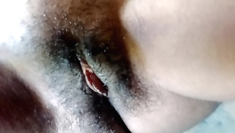 Indian amateur with a nice body gets naked for some sex