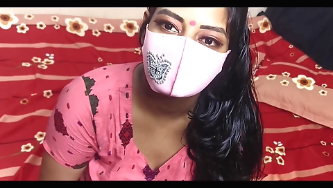 Blonde amateur milf wearing her clothes in the public