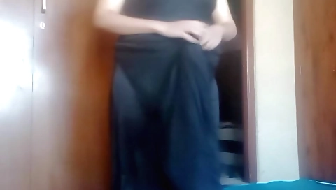 Babysitter with a huge ass sucks her guy's big dick