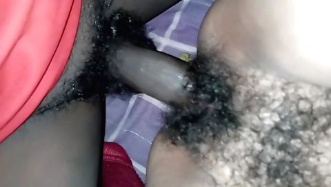 Indian hairy girl gets deep creampie in her hairy pussy
