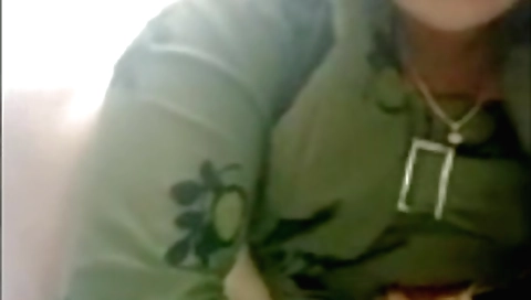 Busty brunette amateur video with a nice pussy wash