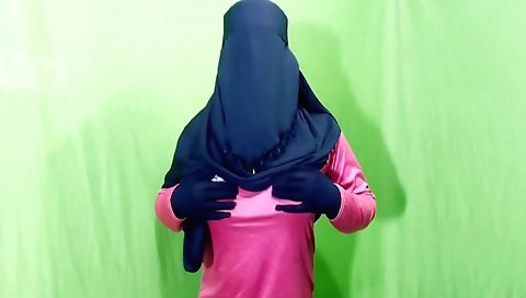 Indian amateur solo video showing stepfather fucking wife