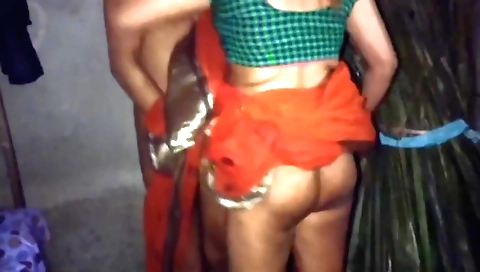 Amateur wife with a cute face is having sex with her lover