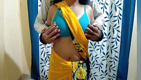 Indian hottie in a college classroom makes a video