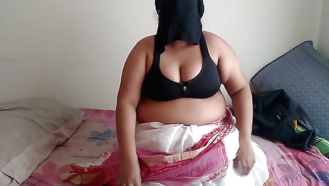 Bhabhi koi khali kiyi pahal kahani nai koi pata jana chahiye