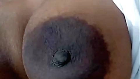 Indian girl with natural boobs gets naked to show off