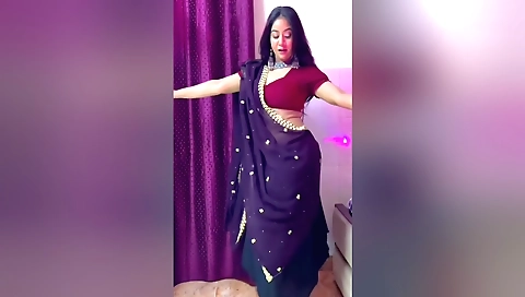 A hot stepsister who loves playing with her clit and sucking penis