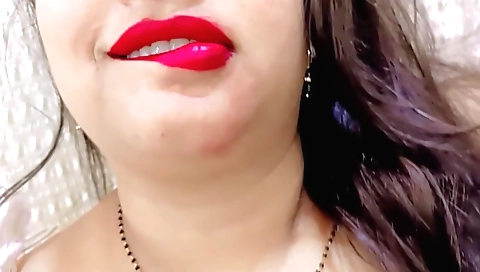 Big ass Indian hottie making first move in her compilation