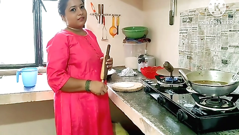 Amateur brunette milf with big boobies gets fucked hard