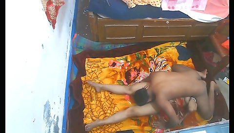 Indian brunette stepdaughter sucks and fucked hard