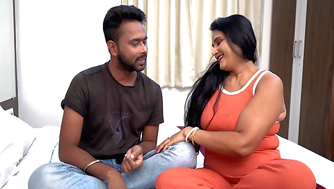 Sexy brunette milf fucks her lover with her sexy body