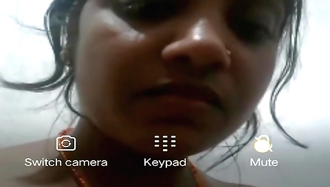 Indian bhabhi showing off her perfect body on the web cam