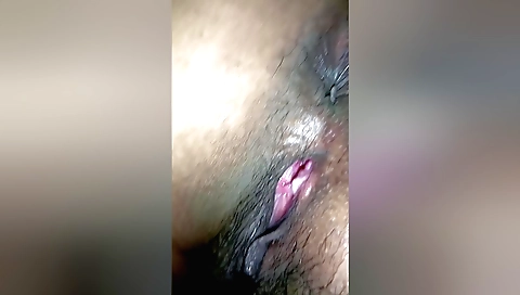 Indian girl in her tight jeans shows her ass and ass hole