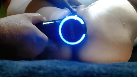 Indian teen is having her big dildo fun on the web camera