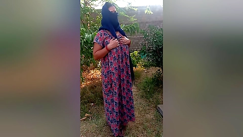 Indian mature chick licks her friend's dick outdoors