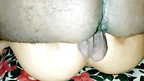 Big-assed bhabiya fucked from behind in the doggystyle