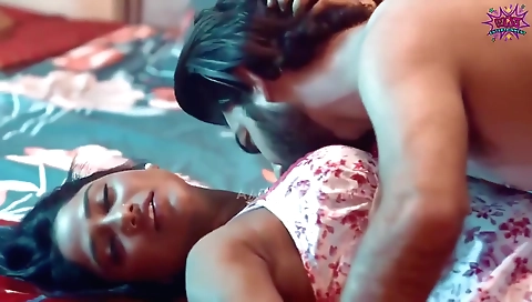 Busty brunette and her big natural ass in homemade xxx