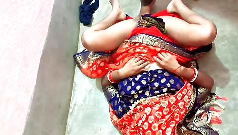 Indian chubby bitch gets her big black cock into her cunt