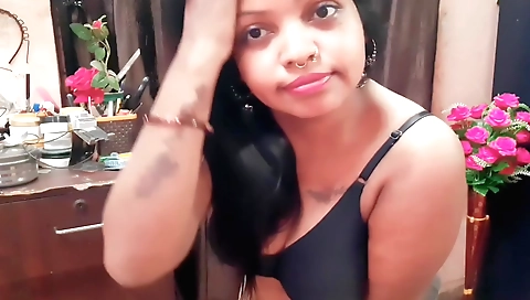 Indian housewife with big boobs shows off her body