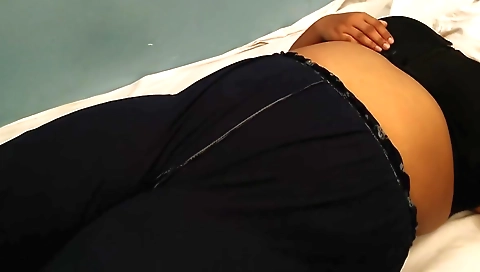 I'm watching my own stepsister naked on webcam vid