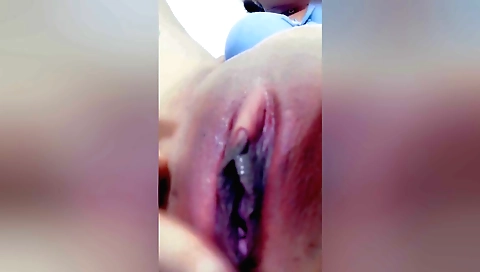 Sexy body amateur solo female video with a hot body