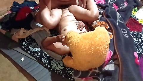 Indian amateur with large natural boobs and big tits