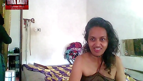 Indian hottie masturbating in her bed with her mother