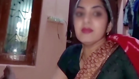 Amateur brunette step sister invites me in her bedroom