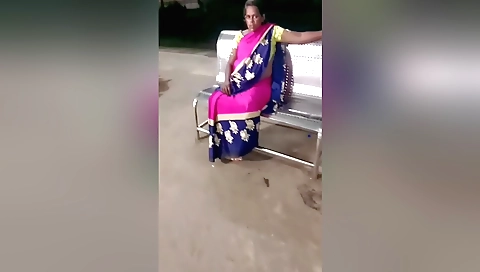Indian solo video with girl with a big juicy pussy