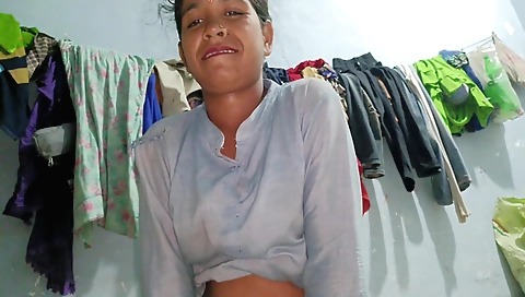 Indian babe with hairy pussy and a hairy booty is showing