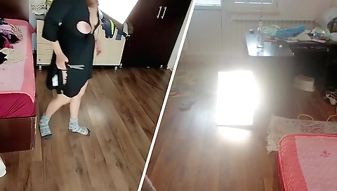 Latina strips in sexy outfit and cuts off them for cam