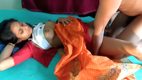 Indian girl gets fucked hard at the bed after her blowjob