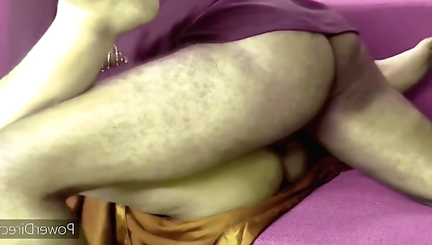 Indian girl with a big ass gets wet from a blowjob