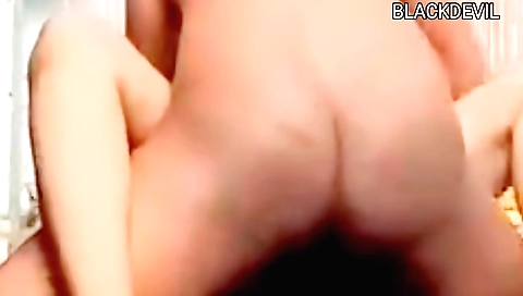 Indian teen gets her pussy fucked in amateur video