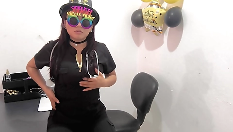 Amateur brunette solo female 18+ with natural tits 18+