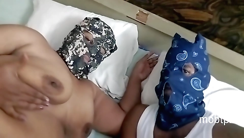 Indian mature sex video with a sexy babe and a big tits