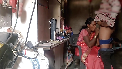 Busty brunette amateur gets creampied on the webcam