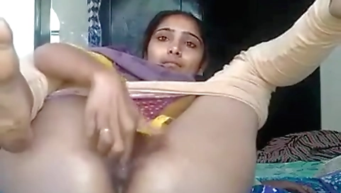 Indian amateur teen masturbating in the solo scene