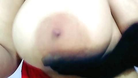 Busty hot whore with big round breasts in hd solo clip