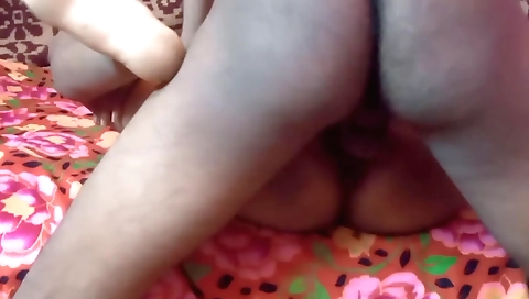 Busty bhabhi gets a black cubs from her male mates