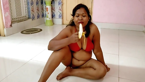 Sexy brunette with big boobs and a sexy face shows off her body