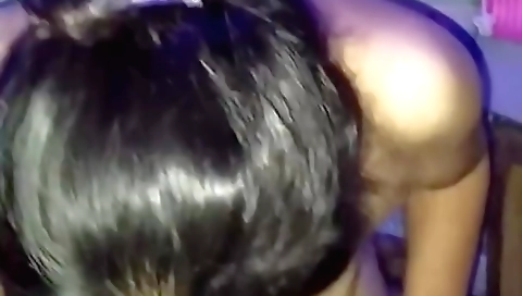 Indian slut gives a close-up facial in the gym store room