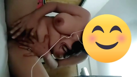 Big tits indian webcam beauty playing with herself