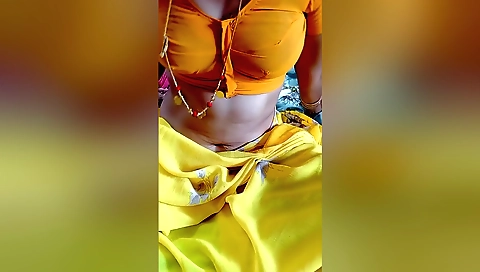 Amateur indian solo female meera is good to suck cock