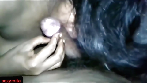 Indian hottie sucks and gets my cock on her lips and pussy