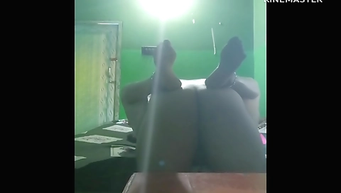 Amateur brunette sex video with a hot slut sucking cock