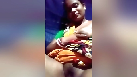 Indian amateur with hairy pussy showing her hairy pussy
